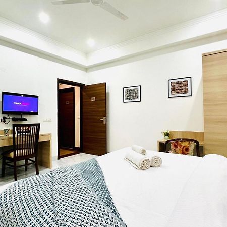 Bluo Studio2 Golf Course Road - Gym, Terrace Garden Gurgaon Exterior foto