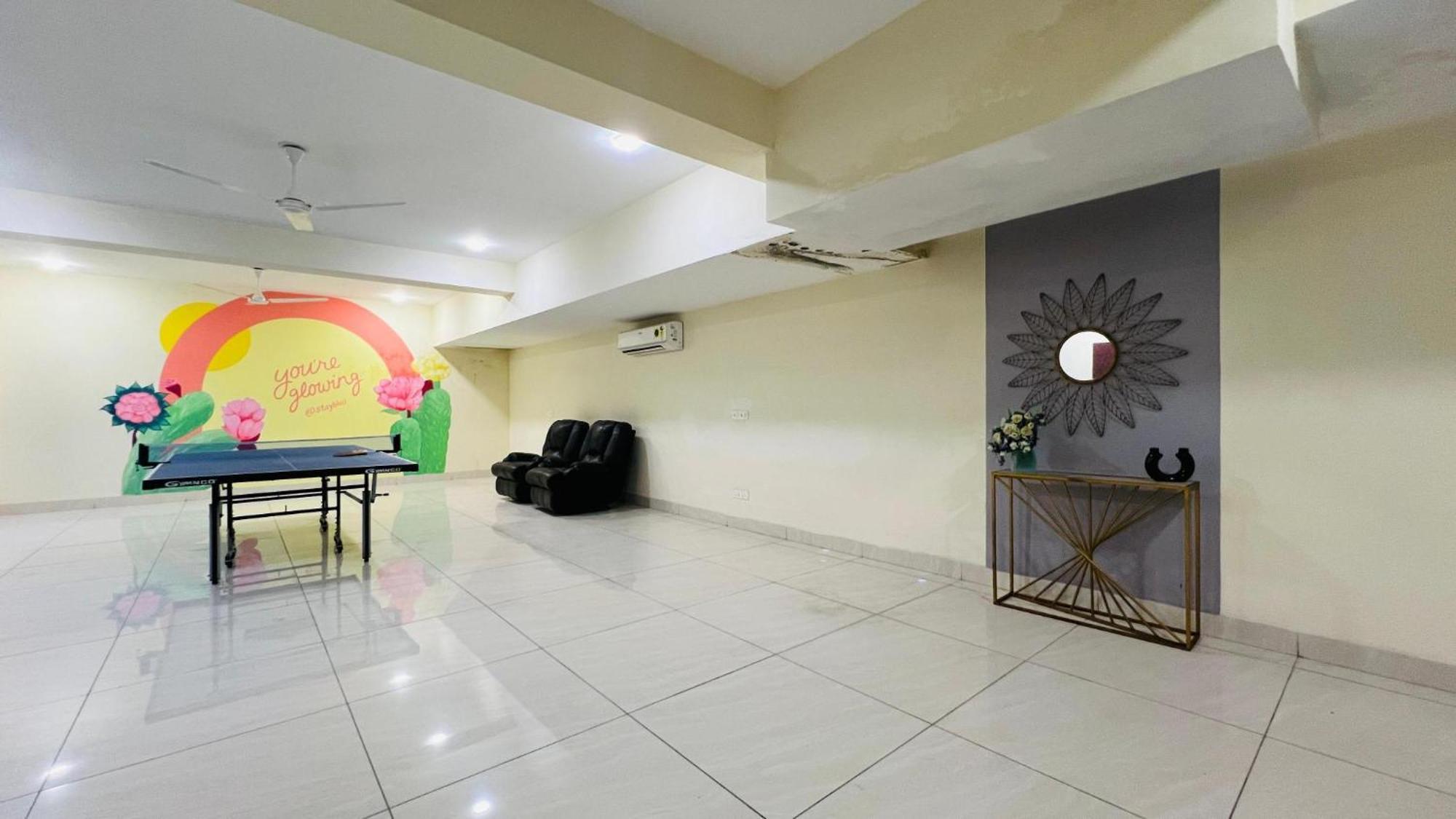 Bluo Studio2 Golf Course Road - Gym, Terrace Garden Gurgaon Exterior foto